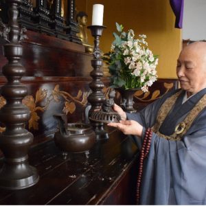 Entrevista a la venerable Jisen Oshiro Roshi: «El zen es realmente una práctica de 24 horas, es la vida»