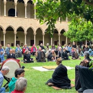 Read more about the article «Sonidos del budismo» en el Vesak de Barcelona 2025. Primera parte.
