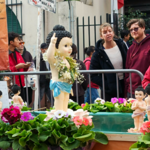 Read more about the article Vesak 2026 en Buenos Aires: el Buda vuelve a «bañarse» en el Barrio Chino